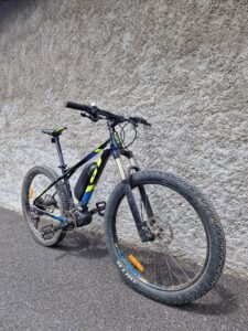 VTC AE CANNONDALE Adventure Neo 3 EQ à louer VTC AE CANNONDALE Adventure Neo 3 EQ à disponible dans l'un de nos points de location