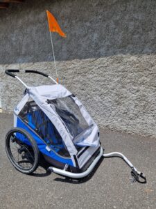 Petite charrette pour enfants Petite charrette disponible à la location à atteler derrière votre vélo