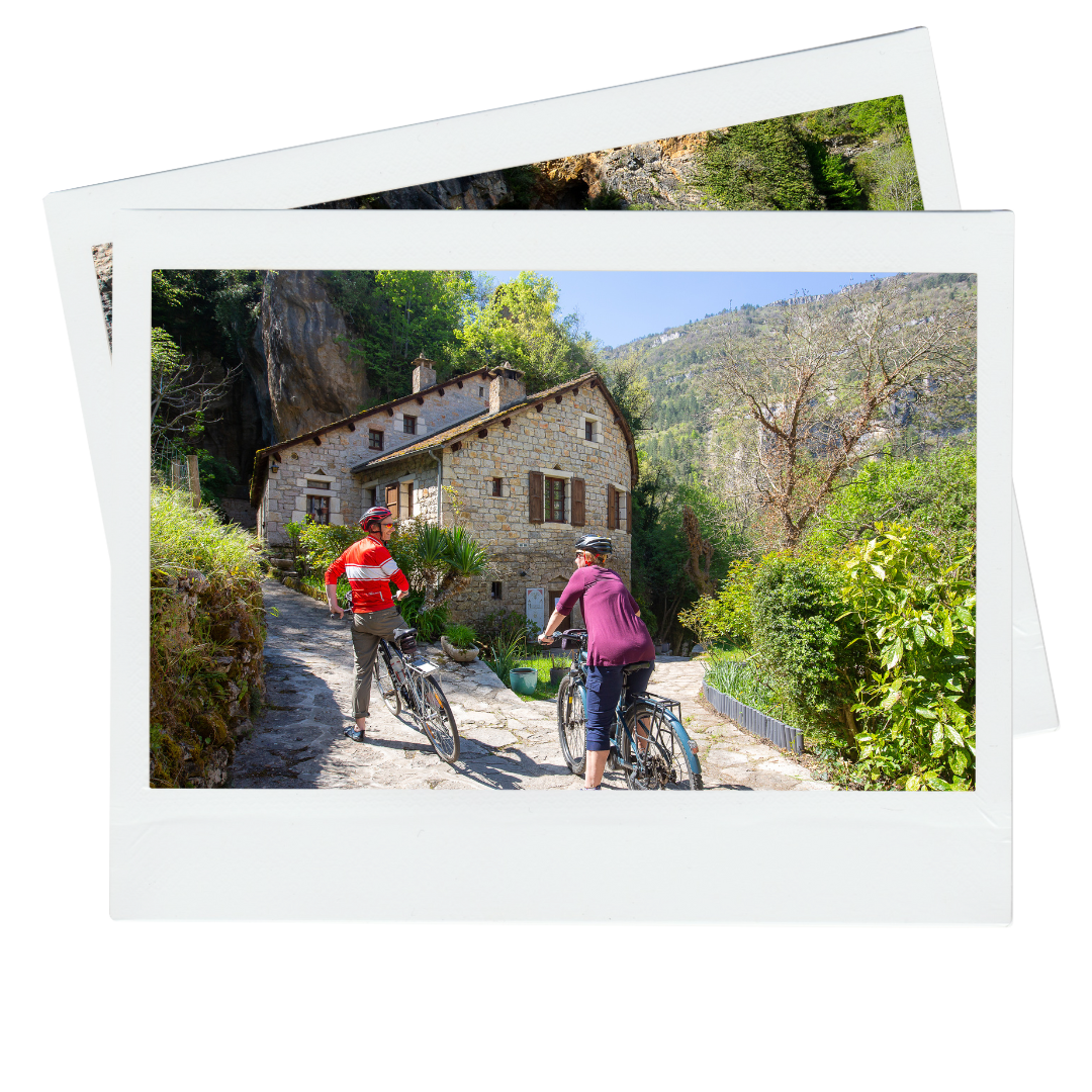 Balade à vélo jusqu'au Moulin du Cénaret à St Chély du Tarn dans les Gorges du Tarn